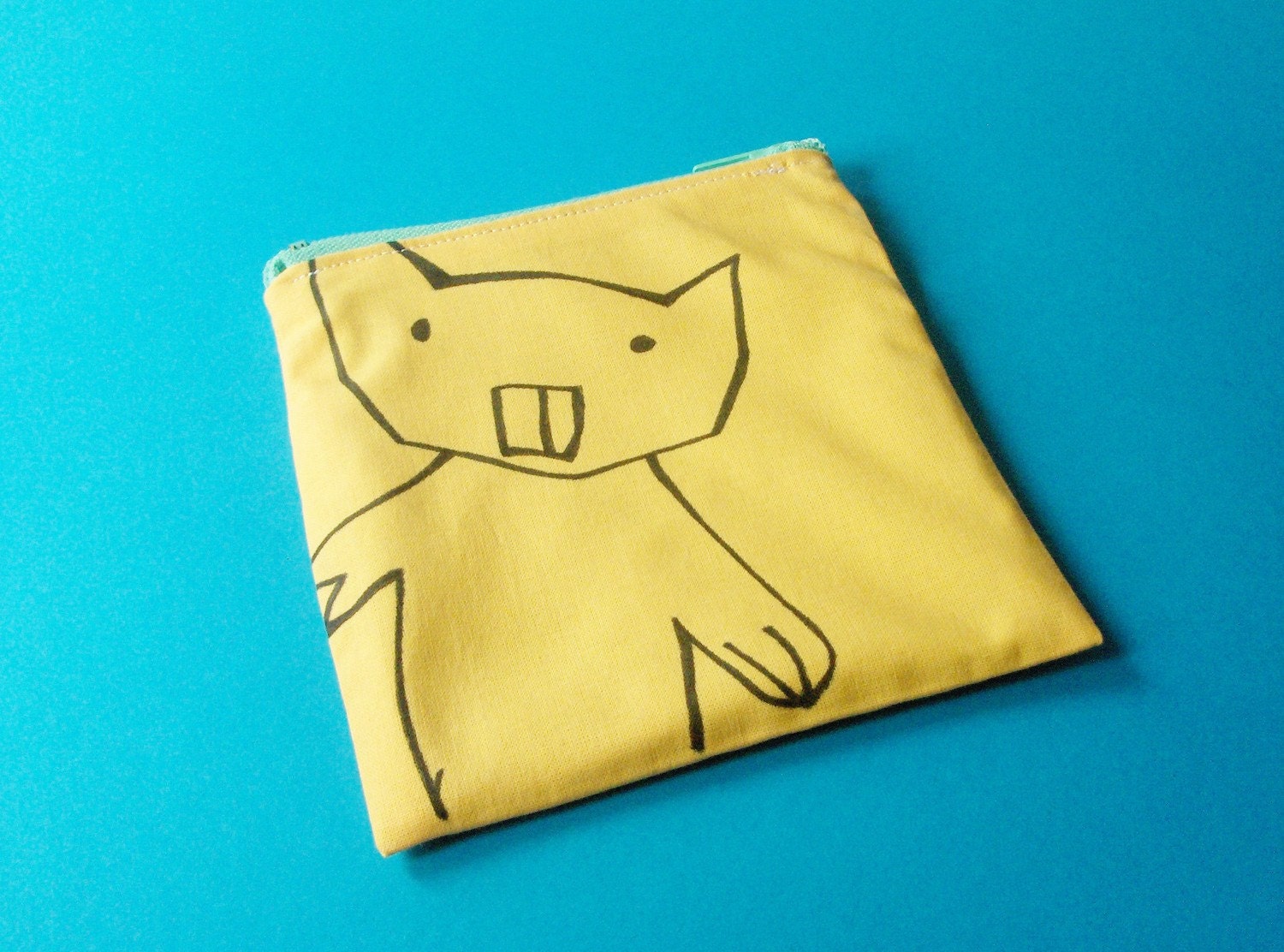 Recycled pouch funny yellow gnawer