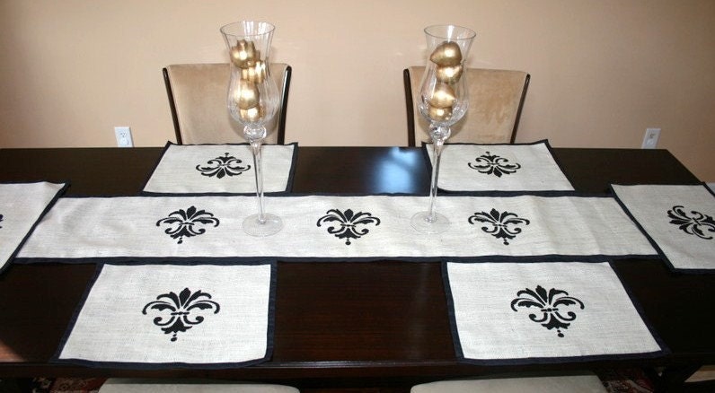 Burlap table linen set (1 runner and 6 placemats)