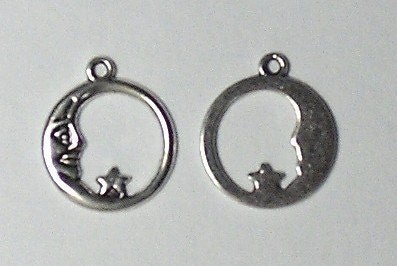 5 Pcs Antique Silver Moon and Star Charm Pendants