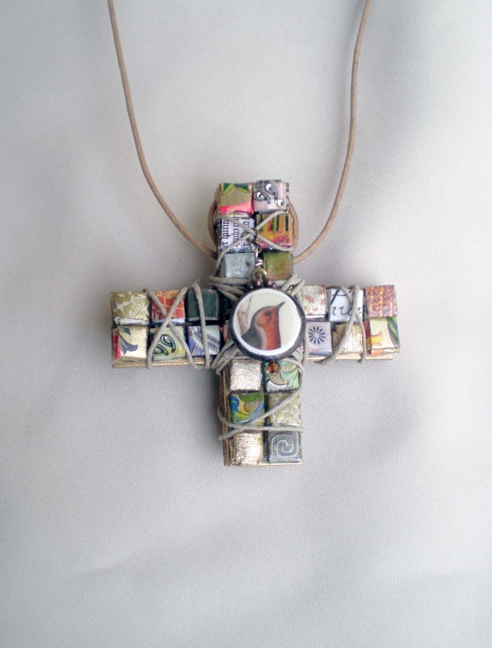 WINGS OF LOVE Necklace Religious Icon Cross Crucifix
