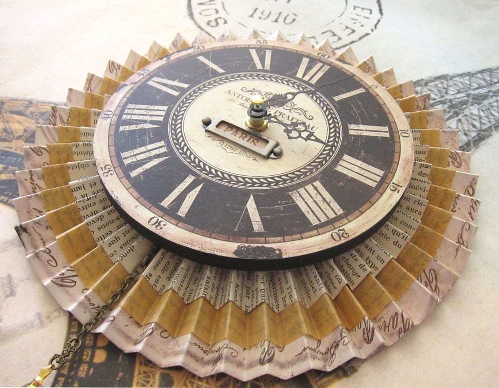 Paris Medallion Clock PARIS CHIC