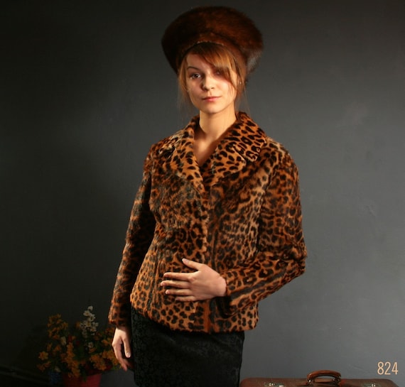 Vintage handmade classy REAL FUR LEOPARD print COAT KATE MOSS or JACKIE ONASSIS style, size Small, Medium, size S / M