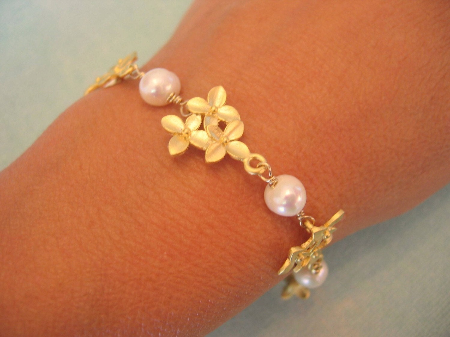 Three Flowers and Pearl Bracelet
