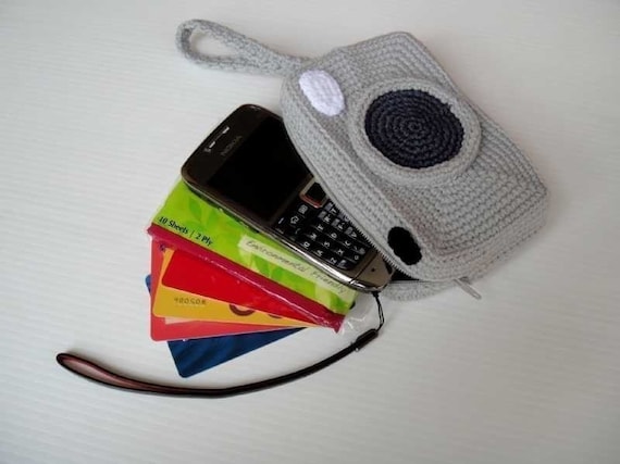 Crochet Pattern - CAMERA PURSE - For cell phone / money / others - PDF