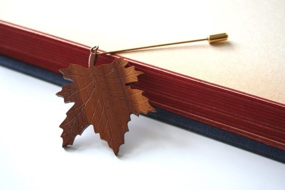 Vintage Wooden Leaf Stick Pin