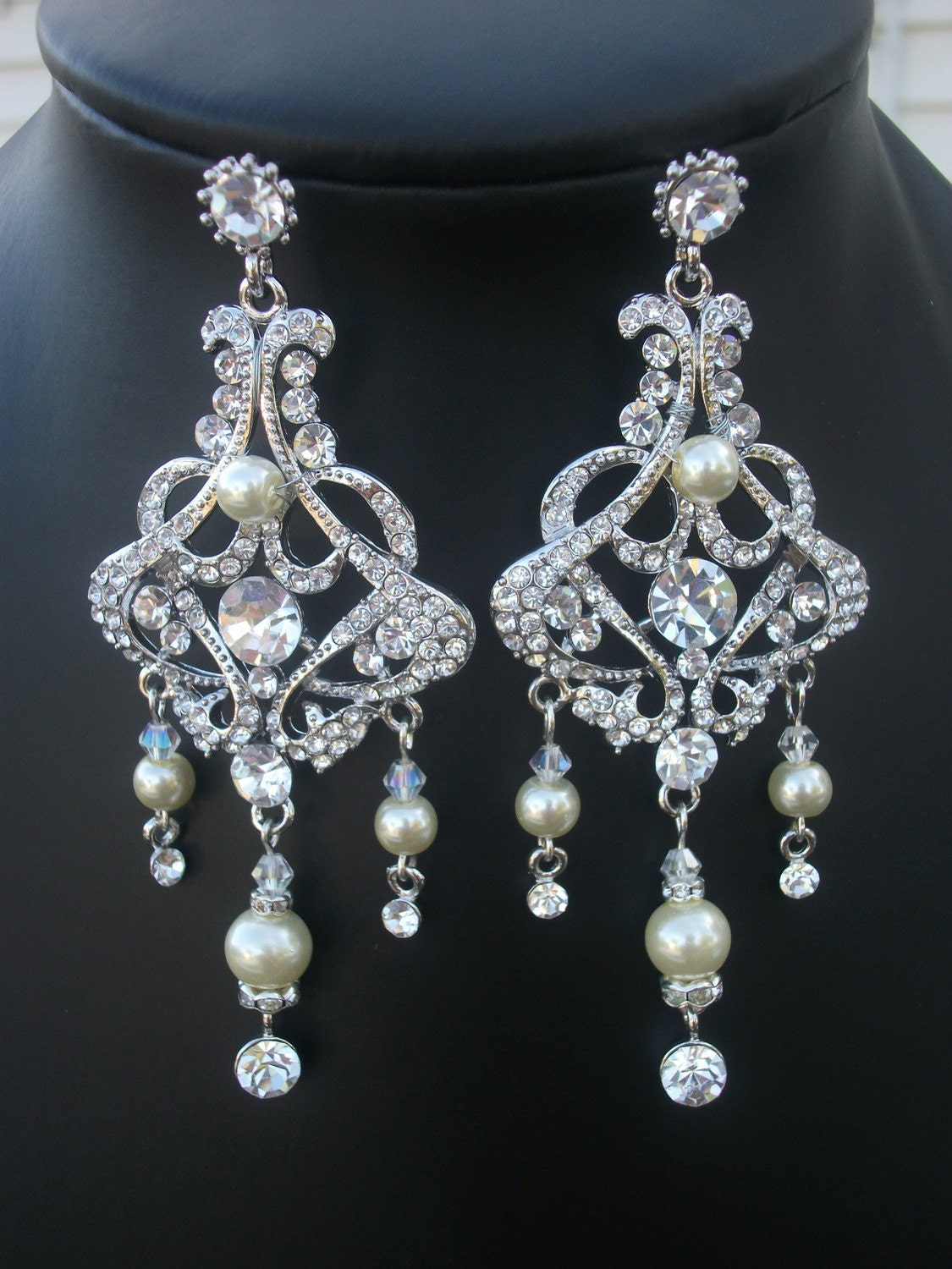 Vera Swarovski crystals and pearls bridal earrings