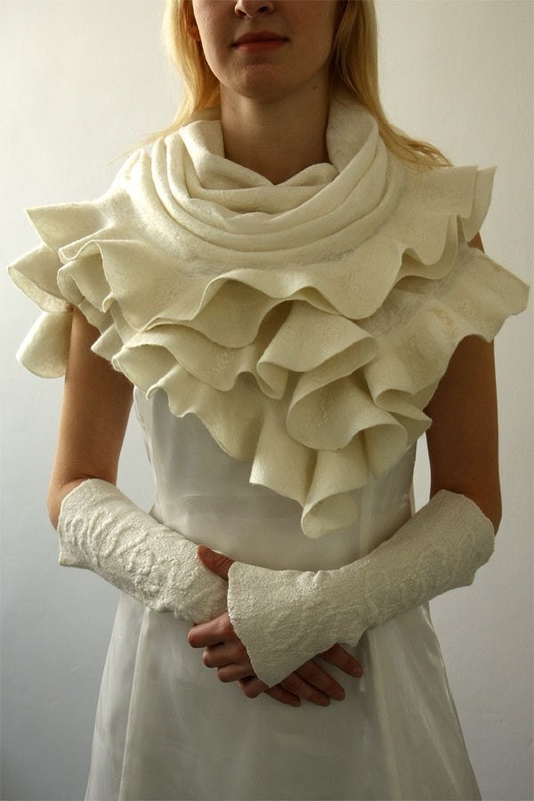 Elegant White Ruffle nuno felted shawl - Handmade silk and wool - Special Occasion