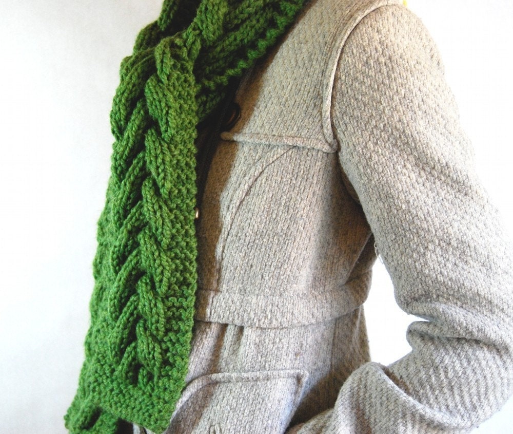 Warm Cable Scarf - Grass Green