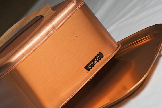Vintage Copper Beauty Wear Cake Carrier