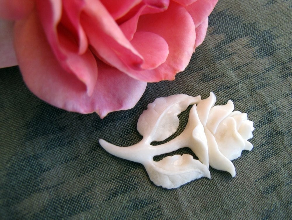 Bunga Mawar Rose Carved Bone Cabochon