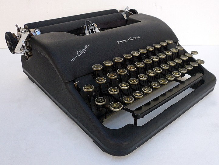 1940s FULLY  RESTORED  Corona  Manual Portable Typewriter With Case