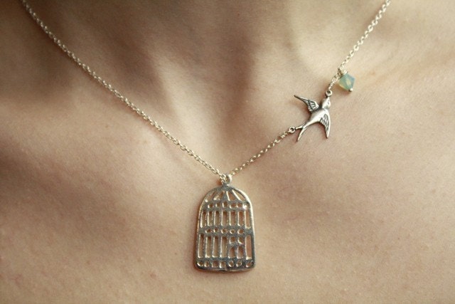 Adorable Silver Birdcage Necklace With Flying Sparrow