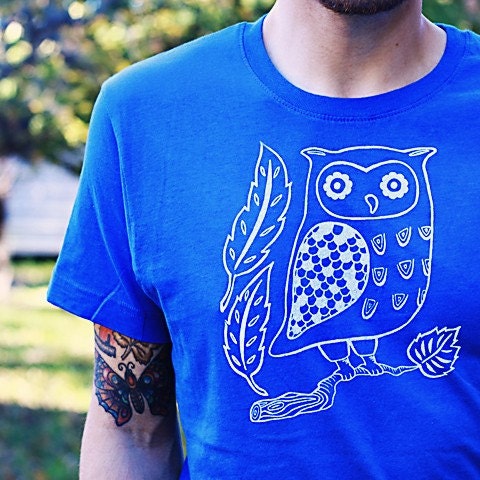 LARGE screenprinted Owl mens tshirt in BLUE