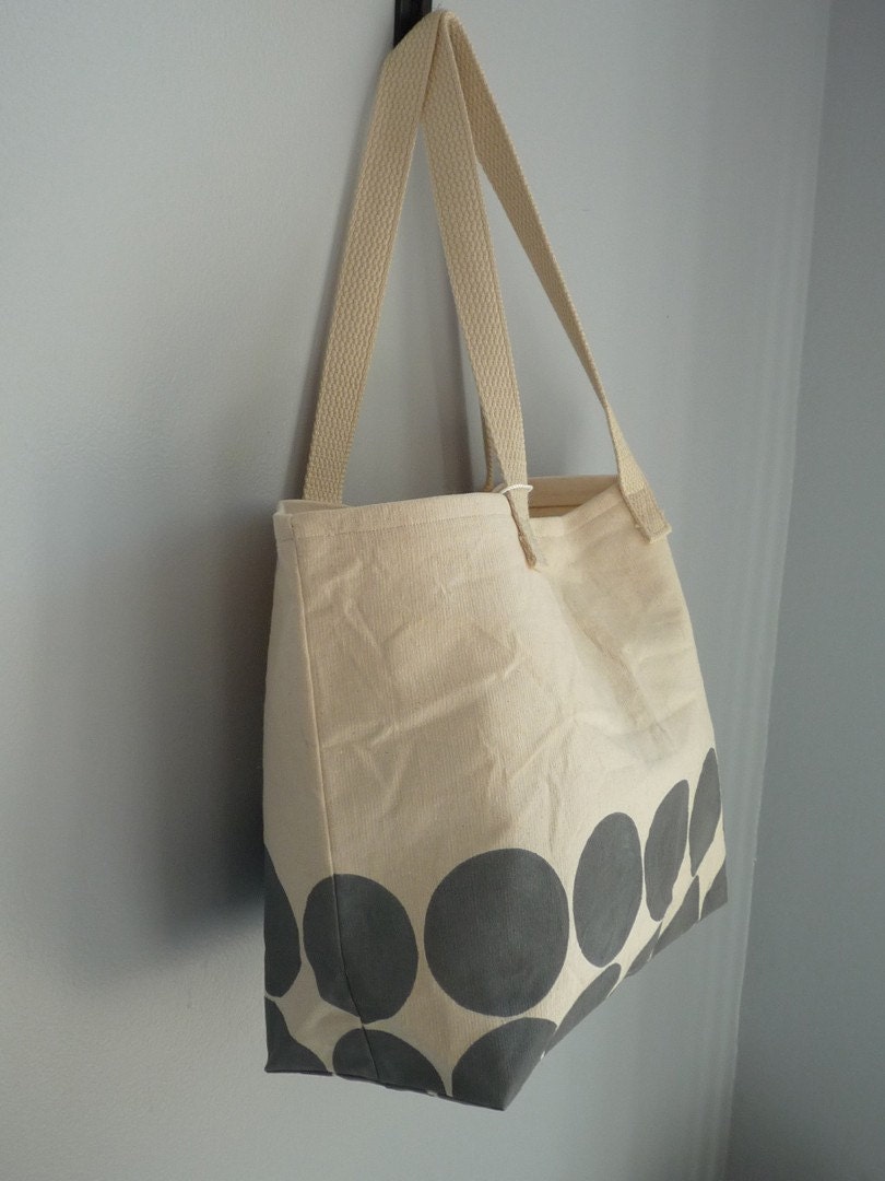 Large Circles Canvas Tote in Grey