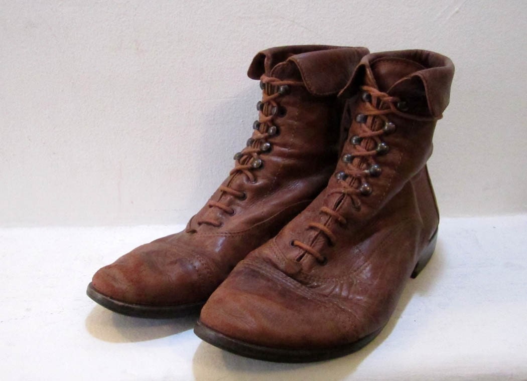 Vintage Distressed Brown Leather Lace up Booties 6