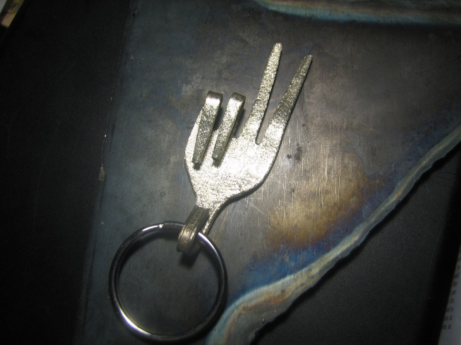fork peace sign keychain