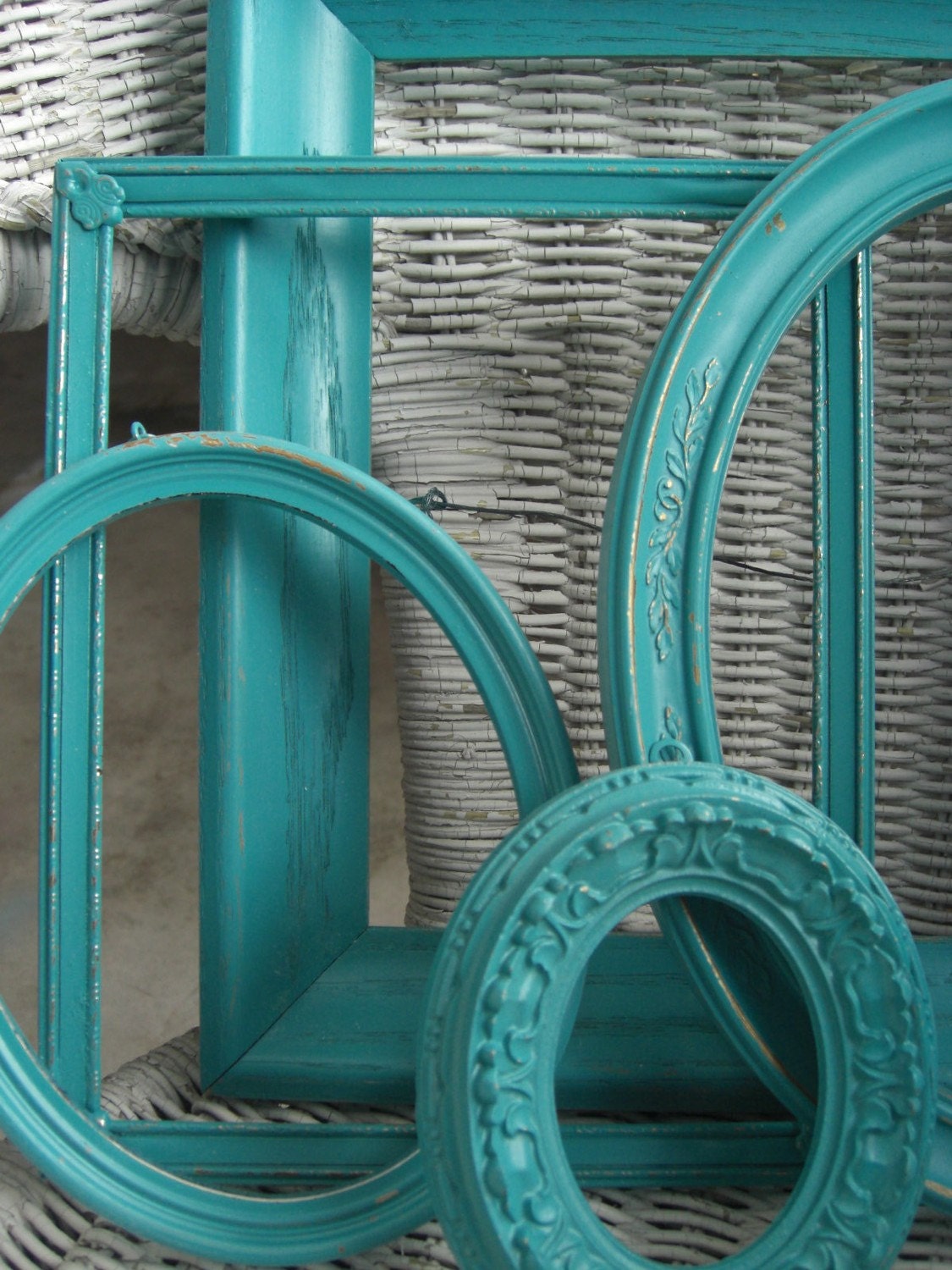 Beachy Bright - Shabby Set of 5 Gorgeous Turquoise Frames