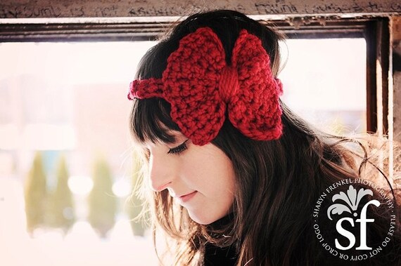 The Large Bow Headband in Cranberry
