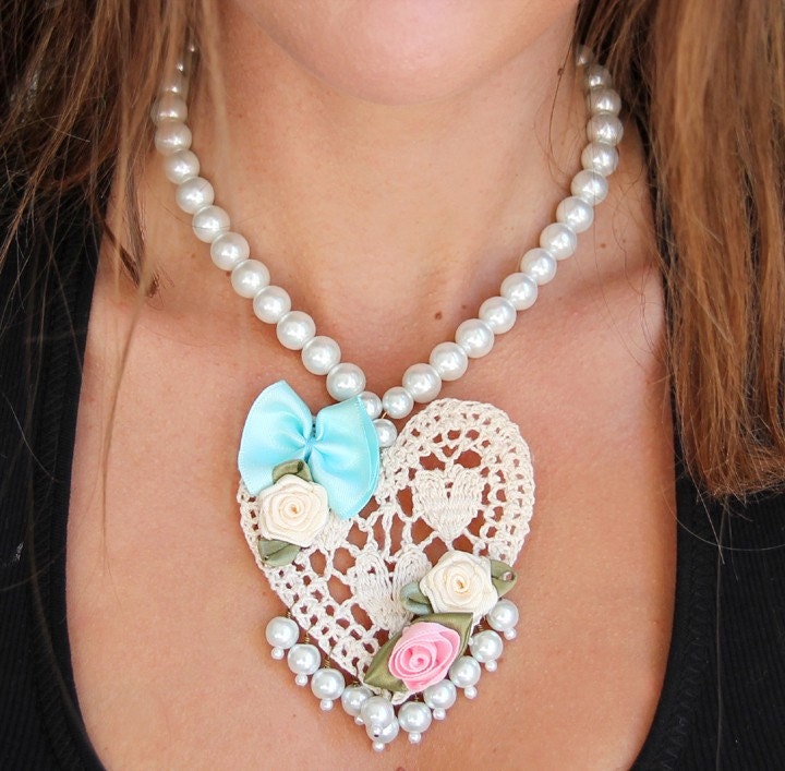 Crochet Heart and Pearls Necklace