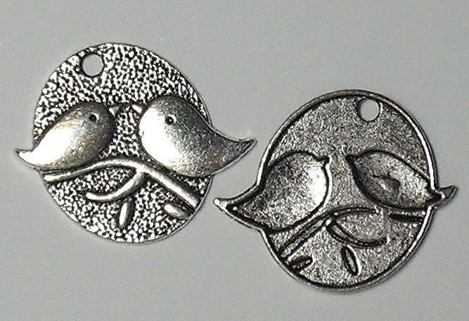 2 Pcs Antique Silver Love Birds Charm Pendants