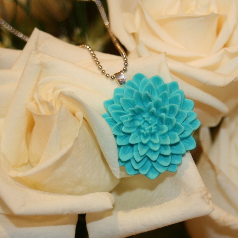 Aqua chrysanthemum flower necklace with chain