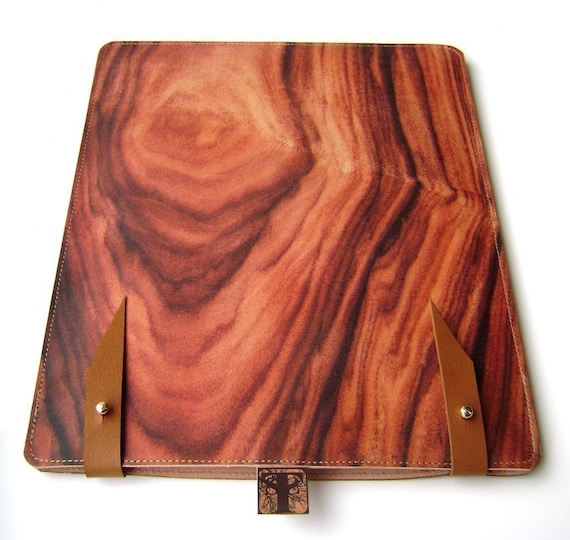 Leather iPad case - Wood design