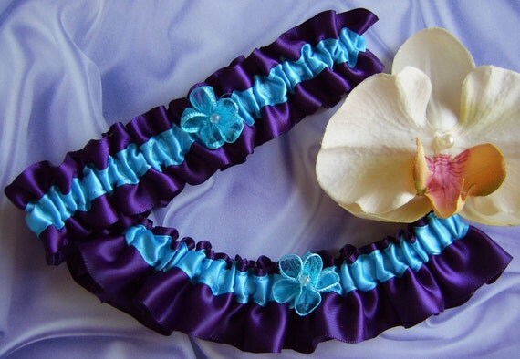 Just lovely deep purple lapis and turquoise garter set