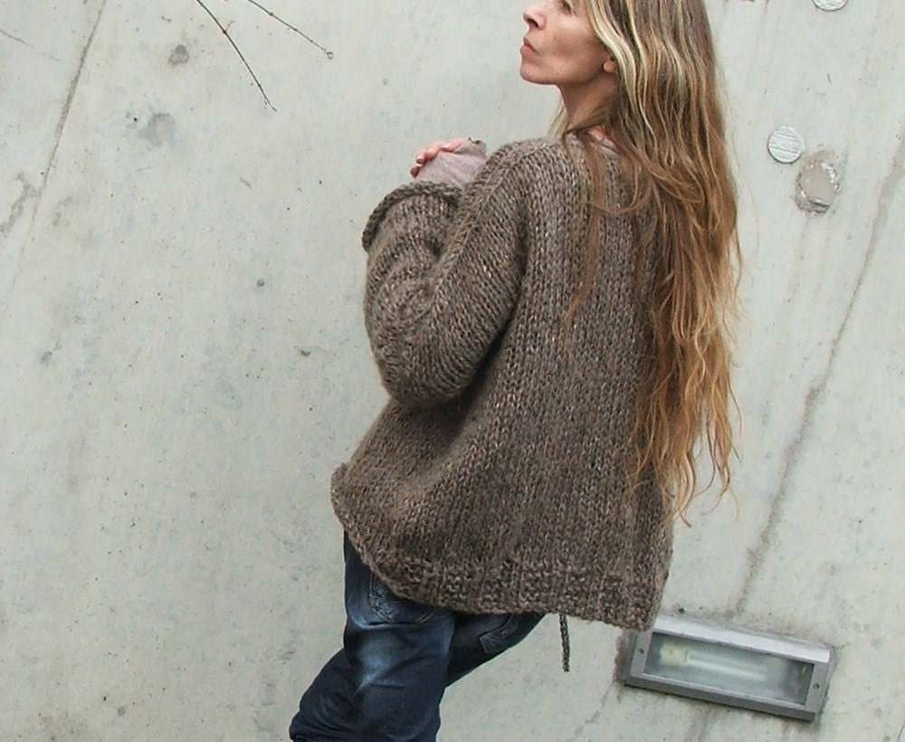 iLE AiYE Soft Comfy Brown sweater Ltd edition