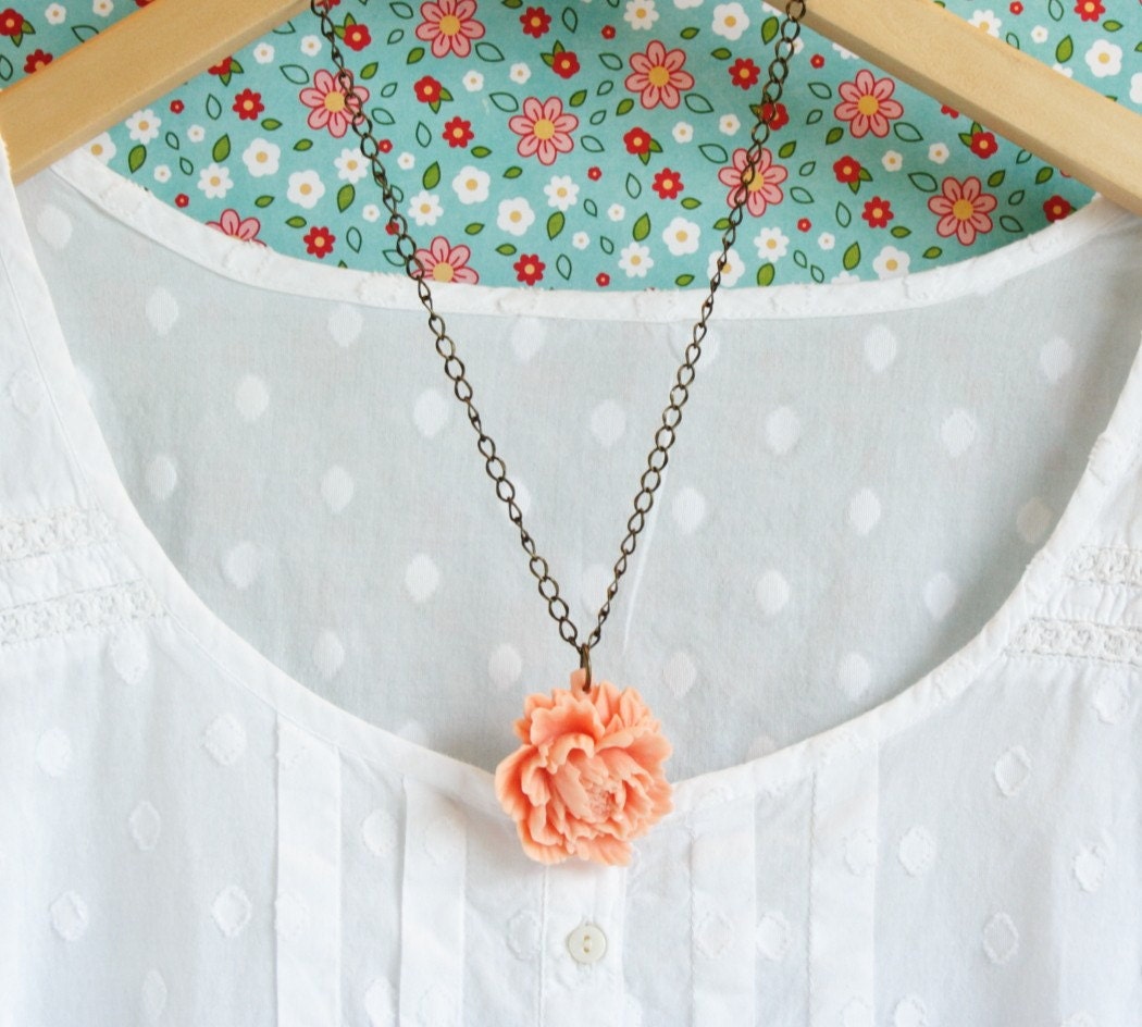 SUMMER SALE REDUCED 25% - Simple Peach Peony Floral Necklace
