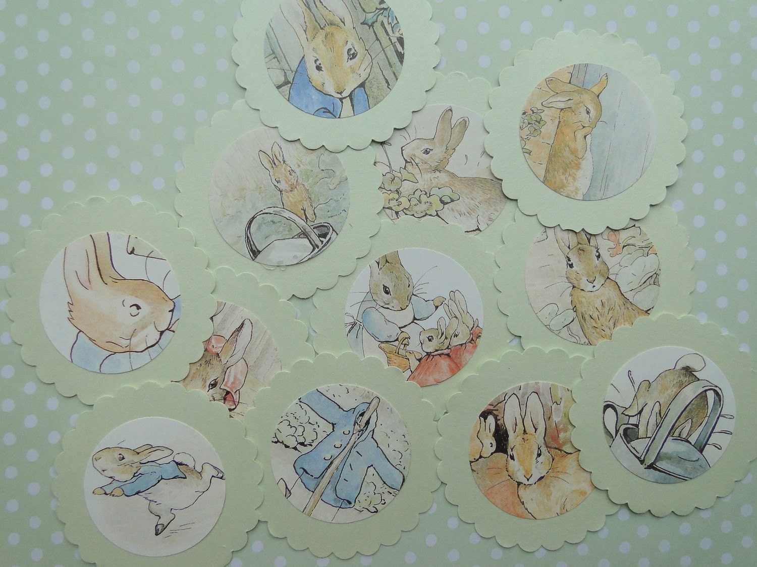 12 Peter Rabbit Easter Tags and Cupcake Toppers