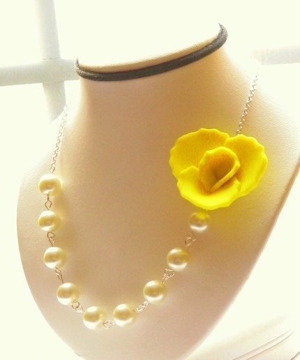 Sunny Yellow Rose Cabochon Pendant Pearl Necklace - 2011 SPRING /SUMMER COLLECTION - Compliments Bridesmaids & Flower Girls Dresses