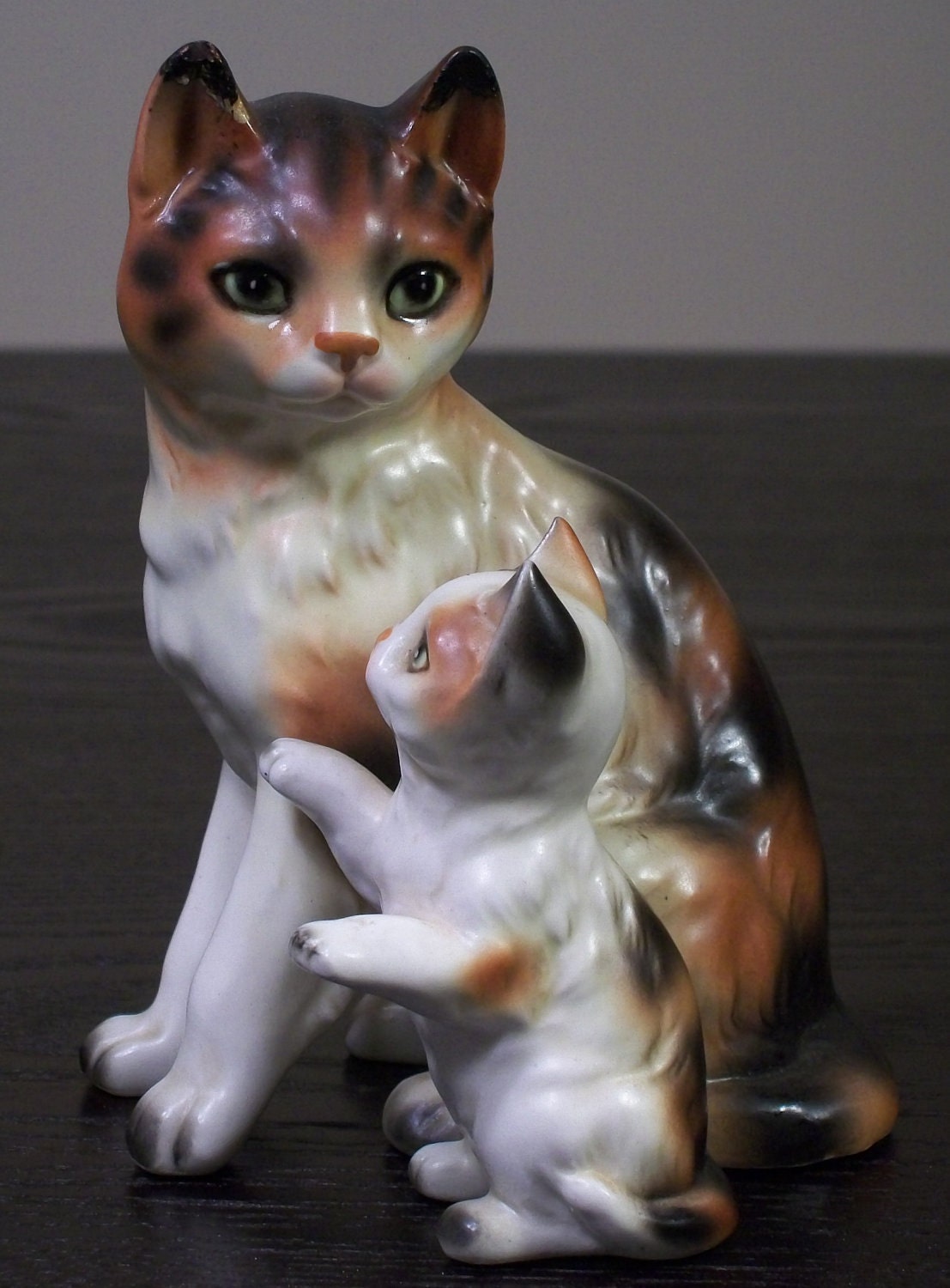 Vintage Mother Cat and Kitten Ceramic Figurine Calico Tortoise Shell Cats 1950's Made in Japan