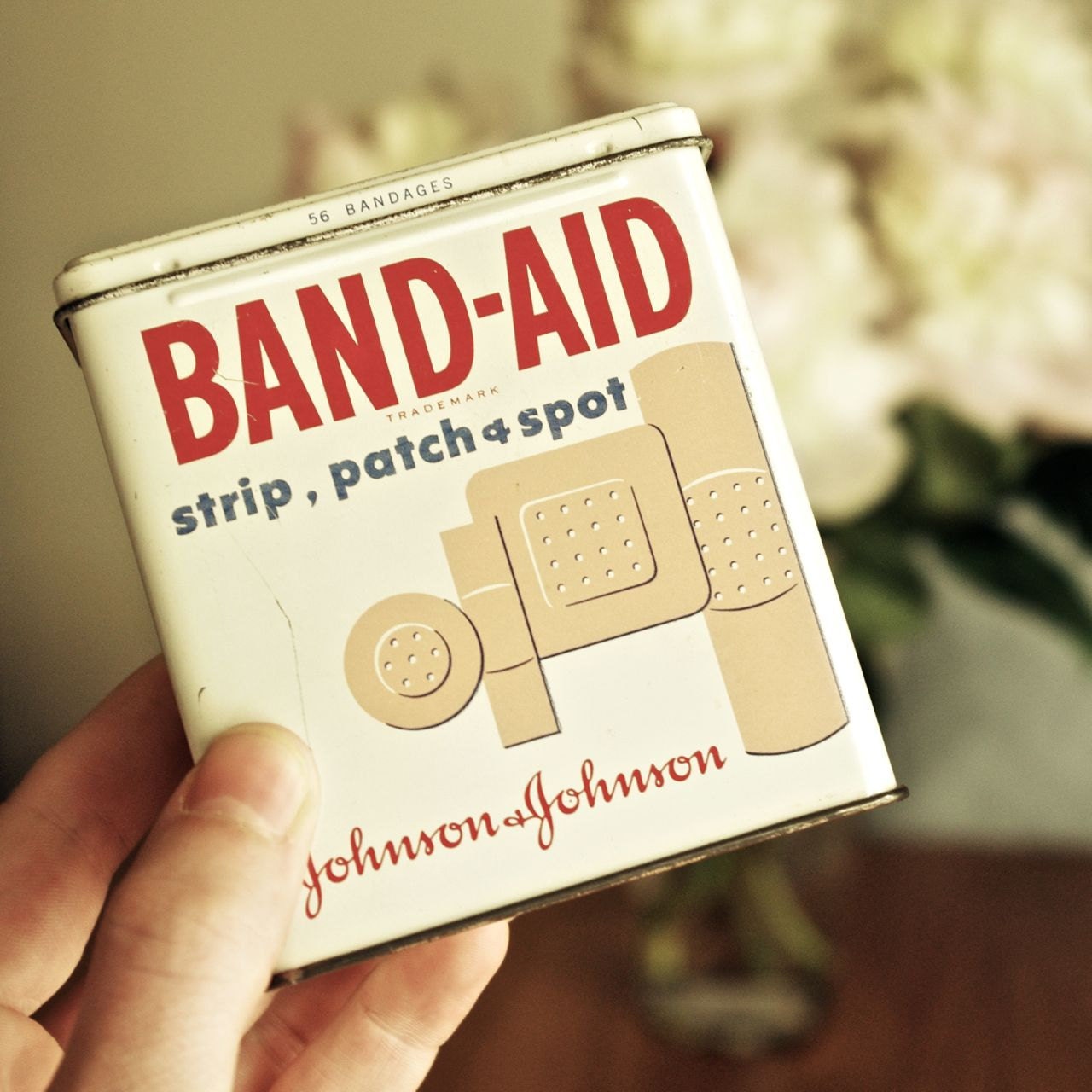 Vintage Band Aid Plastic Strips Reuseable Tin Container