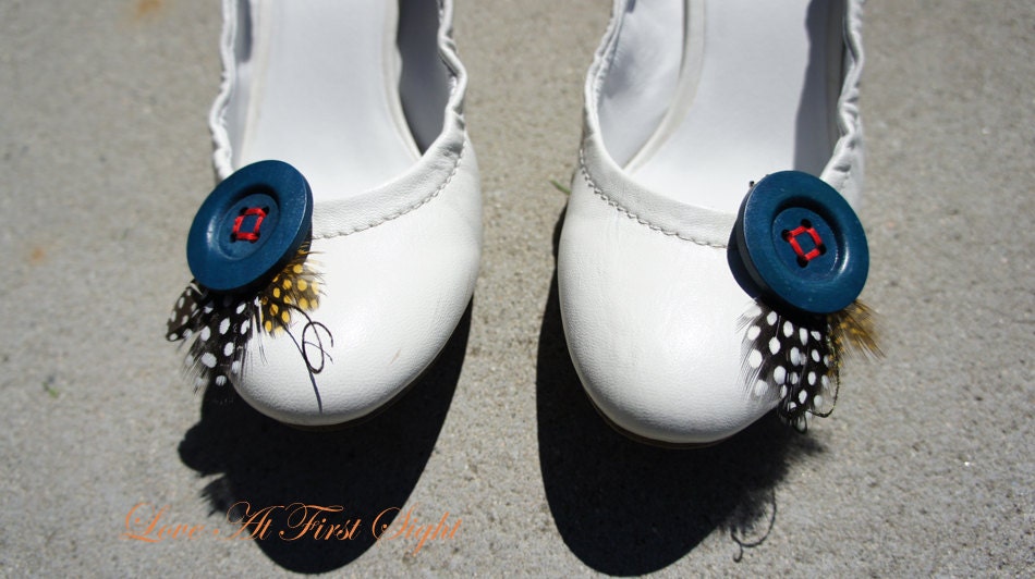 Cute and Chic shoes clip. Something Blue.