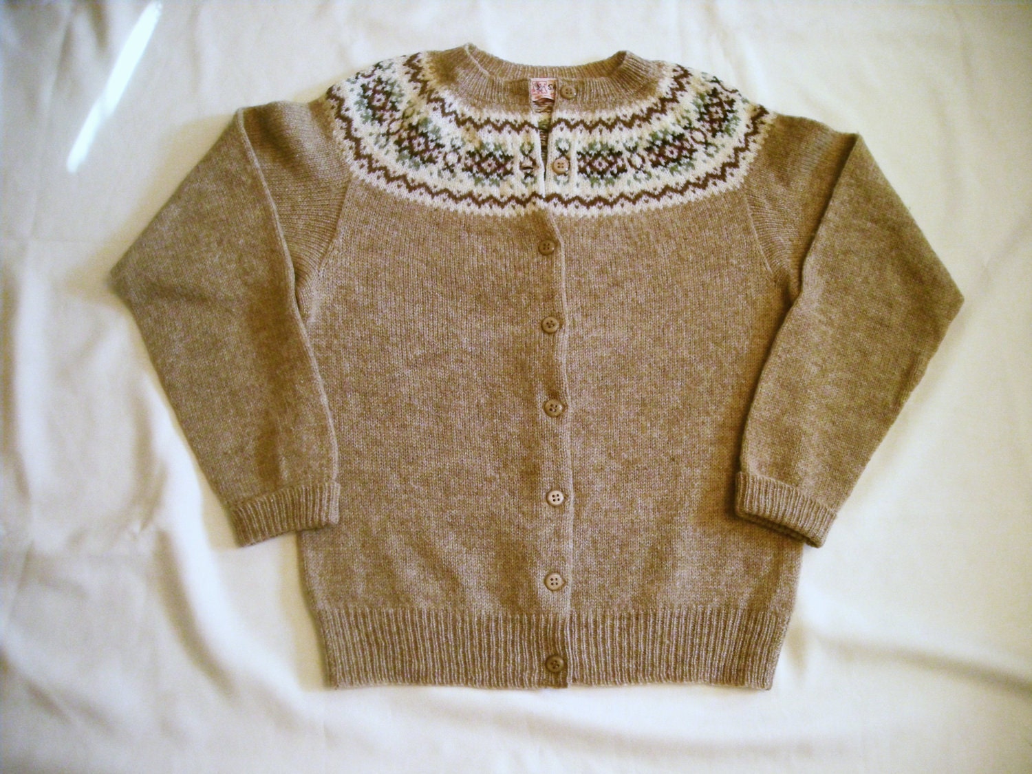 Vintage JOHN TULLOCH  Scottish  Wool Shetland  Button Front Cardigan  size Small