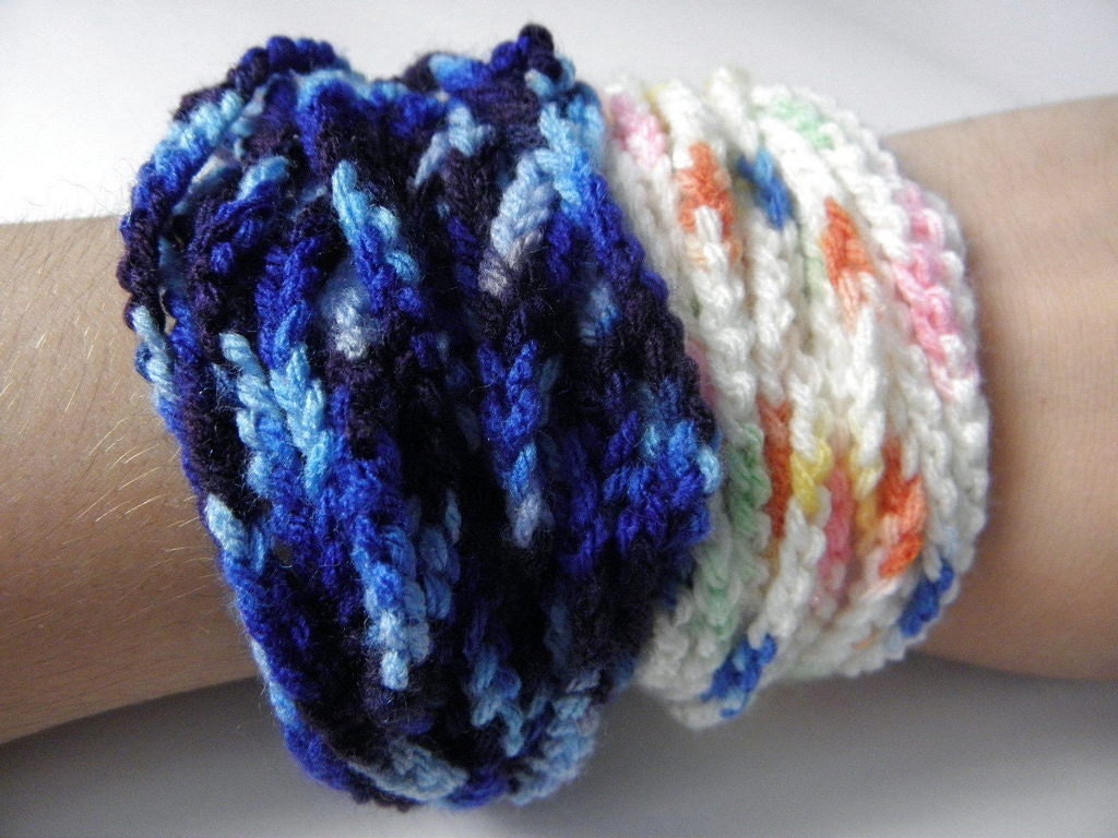 Crocheted wire bracelet soft blue gradient