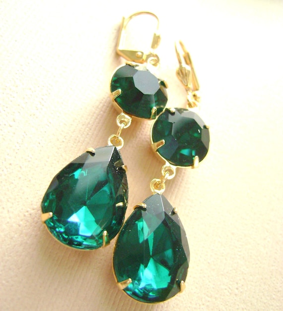 Emerald Green Earrings Gold. Wedding Jewelry, bridesmaid gift, Like Kyle Richards & Angelina Jolie Housewives of Berverly Hills