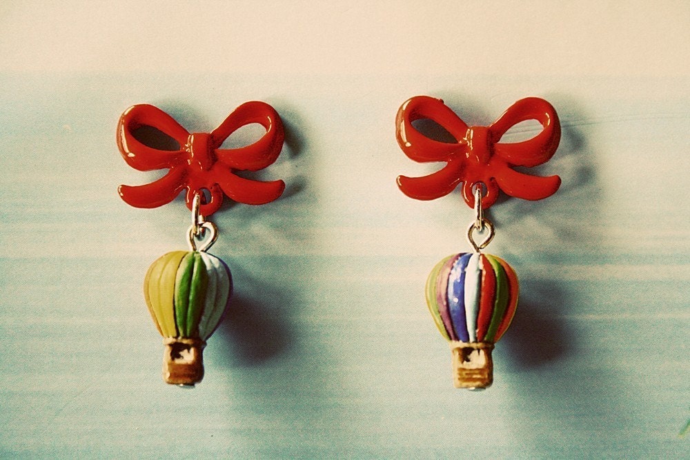Rainbow hot air balloon earrings
