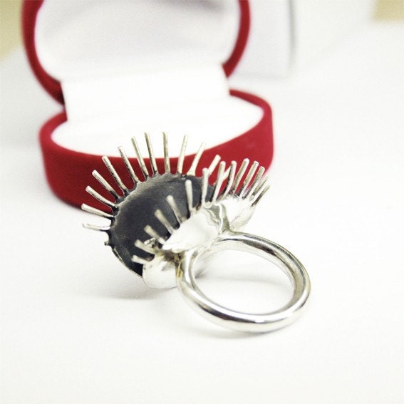 Venus Fly Trap Ring (Sterling Silver)