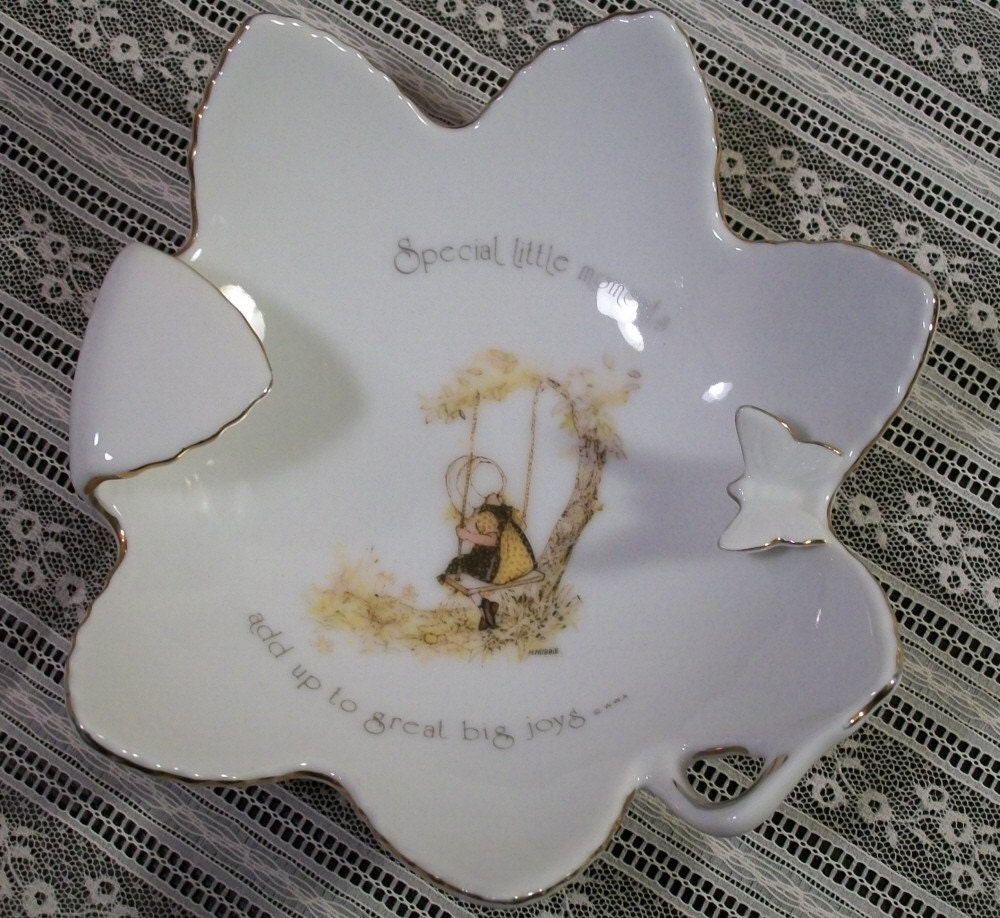 Vintage Holly Hobby Jewelry Trinket Dish Porcelain Collectible 1974 Little Girl on a Swing "Special little moments add up to great big joys"