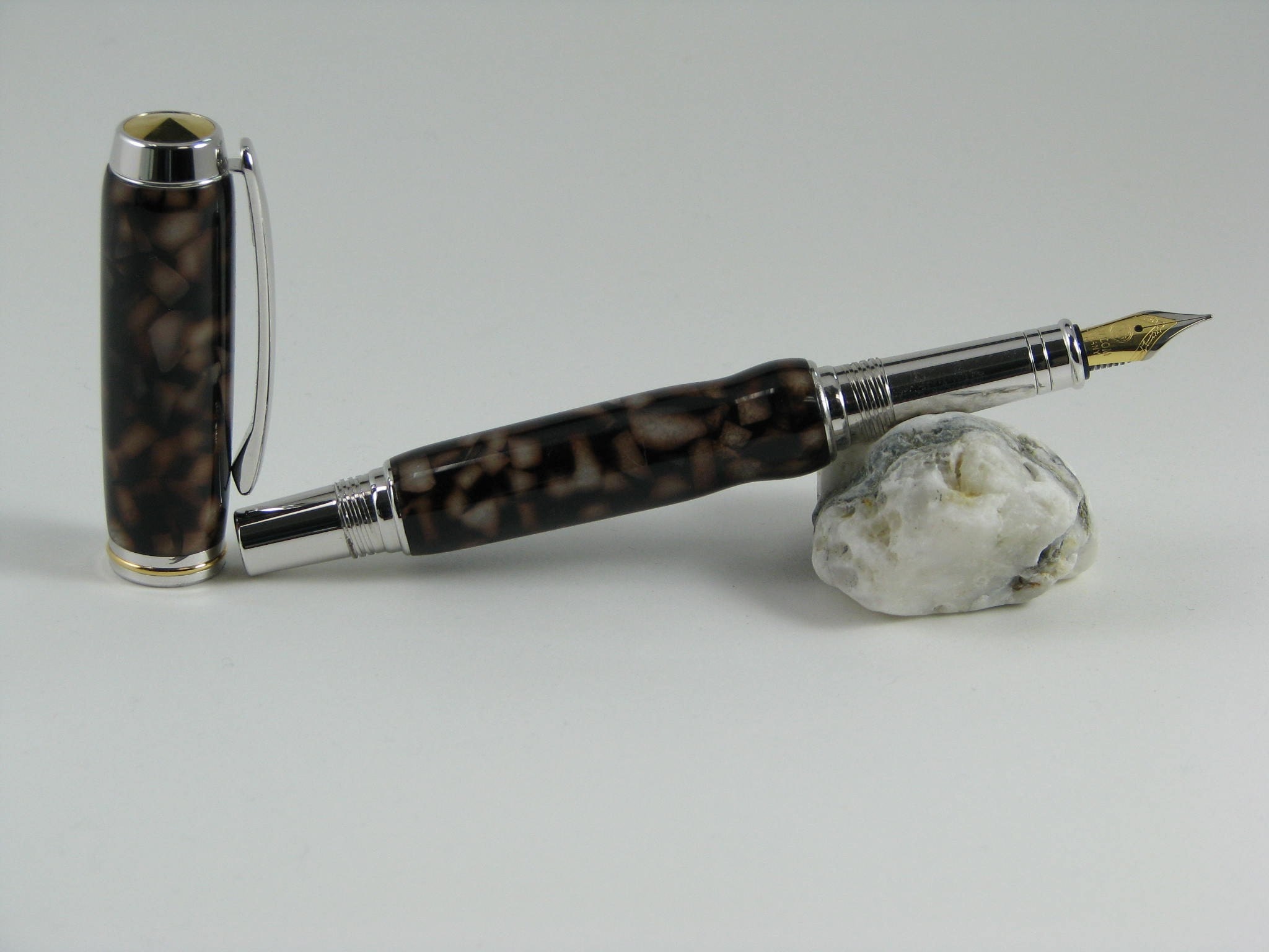 ON SALE - Acrylic Mocha Chip Black Rhodium Fountain Pen