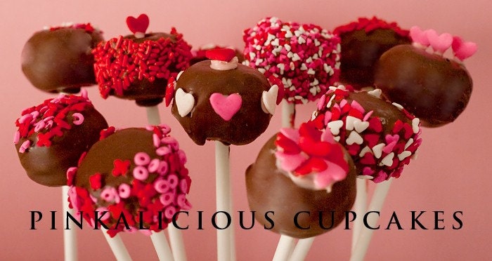 Valentine Cake Pops/Cake Balls. From PinkaliciousCupcakes