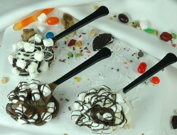 Dozen Dipped Chocolate Spoons. From friendlycreationss