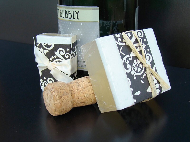 Champagne party favors