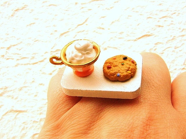 tea cup ring