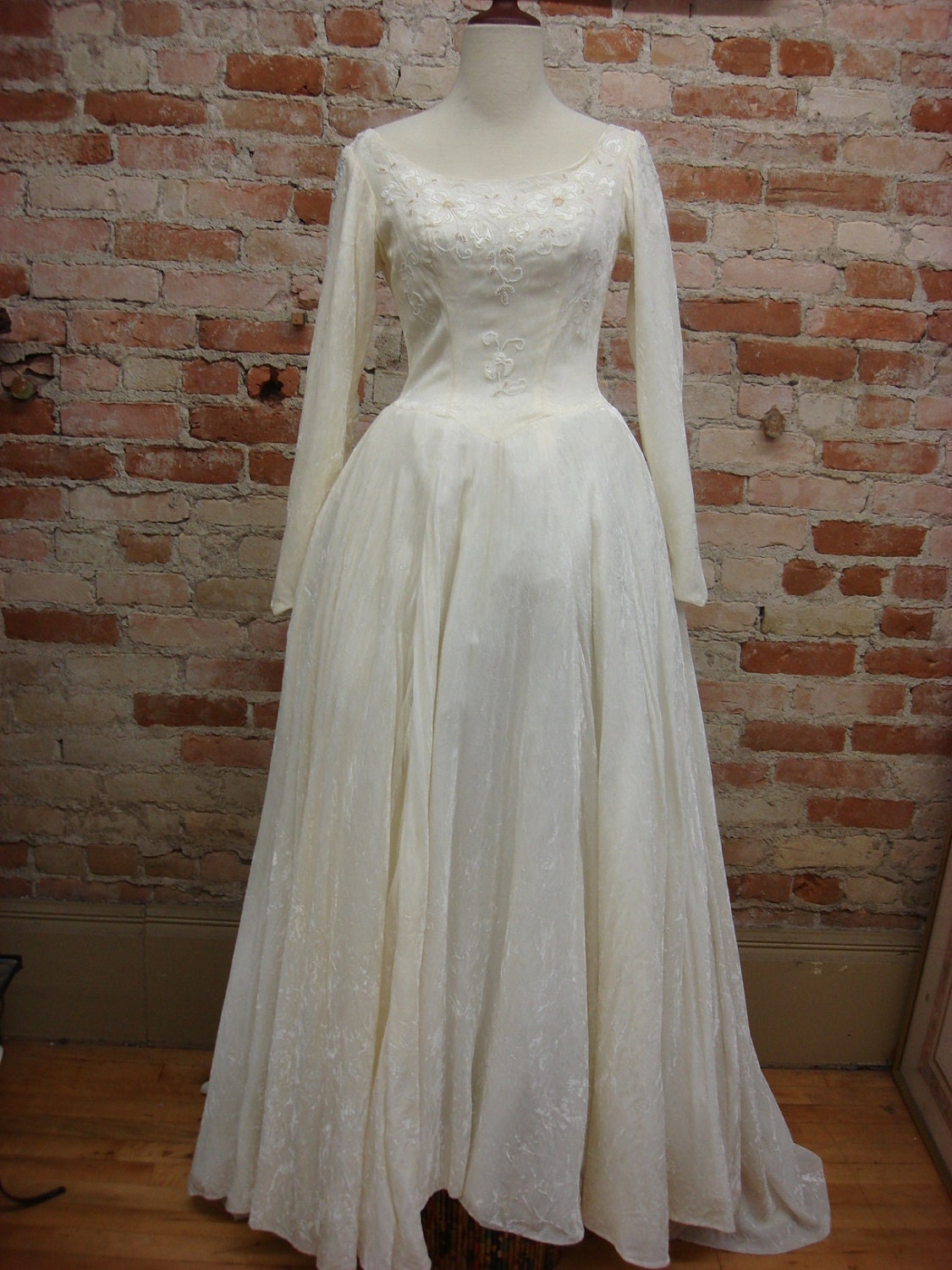 wedding dresses sweetheart neckline lace straps 1960's Ivory Beaded Crushed Velvet Wedding Gown $295USD