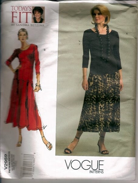 Vogue  Misses'  Dress Sewing Pattern Bust 32-55 Uncut Complete