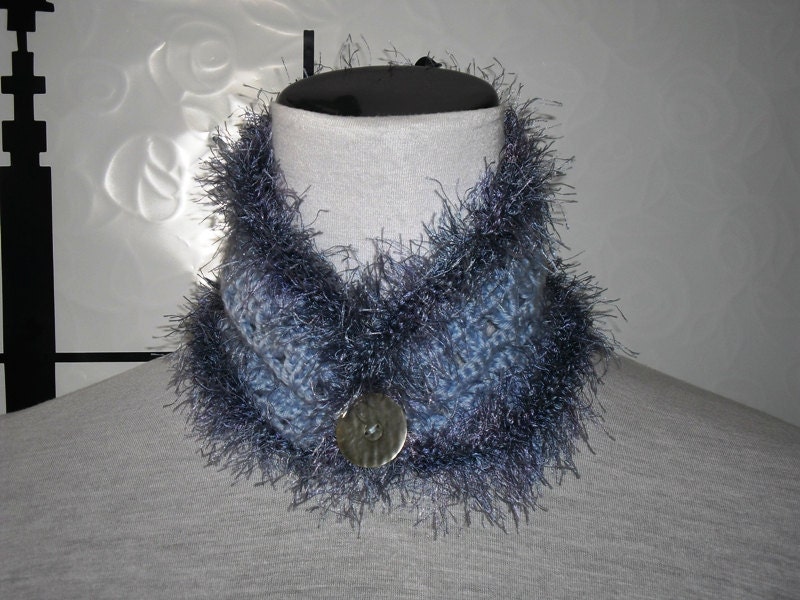 Crocheted Neck Warmer "Purple fur"