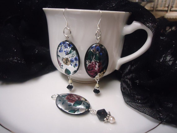 Black Floral 50's Style Earrings with matching Pendant