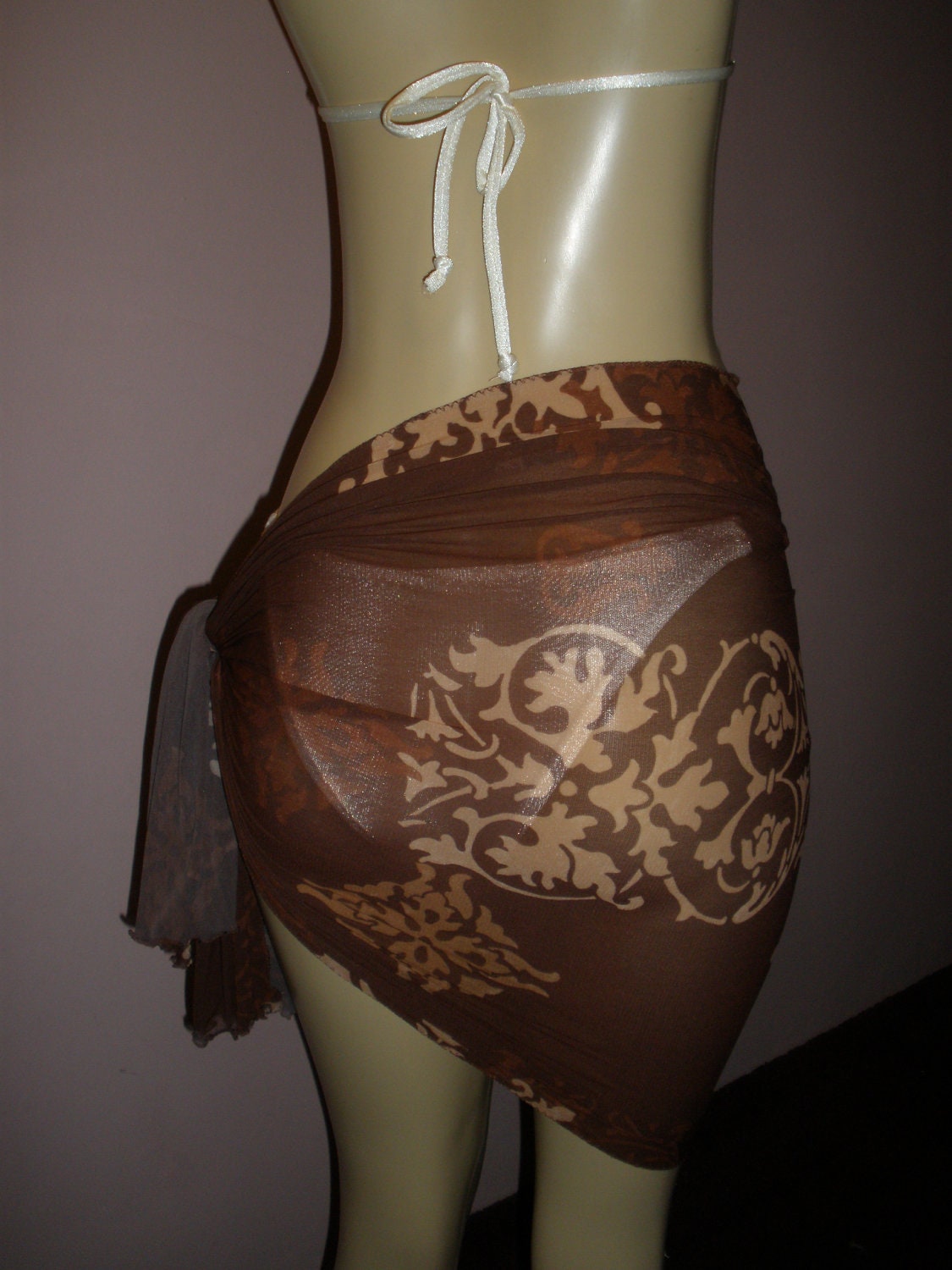 Gorgeous and Attractive Damask Print Long Sheer Wrap Style Swim Suit Cover Up Size Small/Med ( Can Be Worn Multiple Ways)
